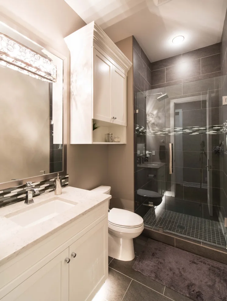 Contemporary and Transitional Bespoke Home by Bloomfield Custom Homes - Photo 15
