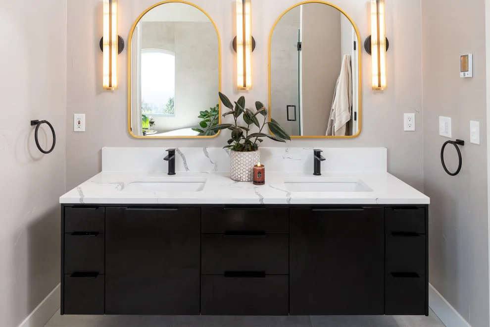 Stinebaugh - Main Bathroom Renovation by Bend Craftsmen Company LLC - Photo 6