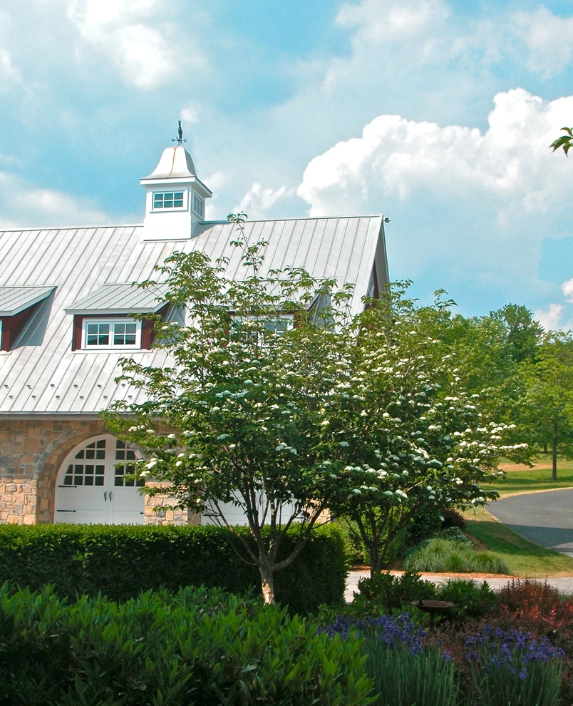 New estate home in the valley by Liquidscapes - Photo 6