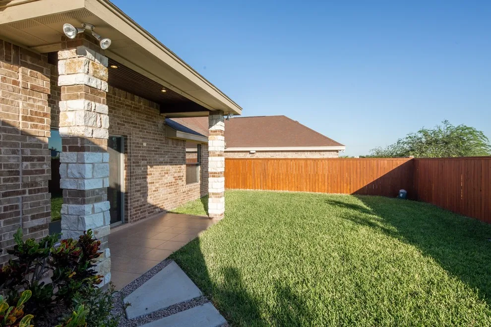Sycamore Leasing by Caltia Construction - Photo 8