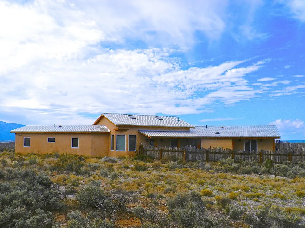 Taos Straw Bale Home by The Salamander Company LLC. - Photo 8