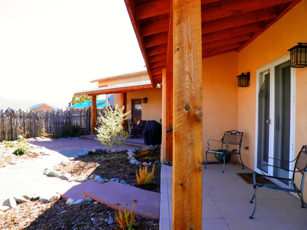 Taos Straw Bale Home by The Salamander Company LLC. - Photo 17
