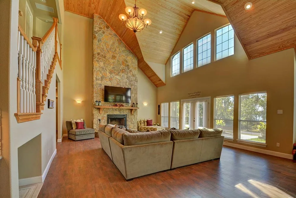 East Texas Lakeside Residence by Mike Blake Custom Homes - Photo 9