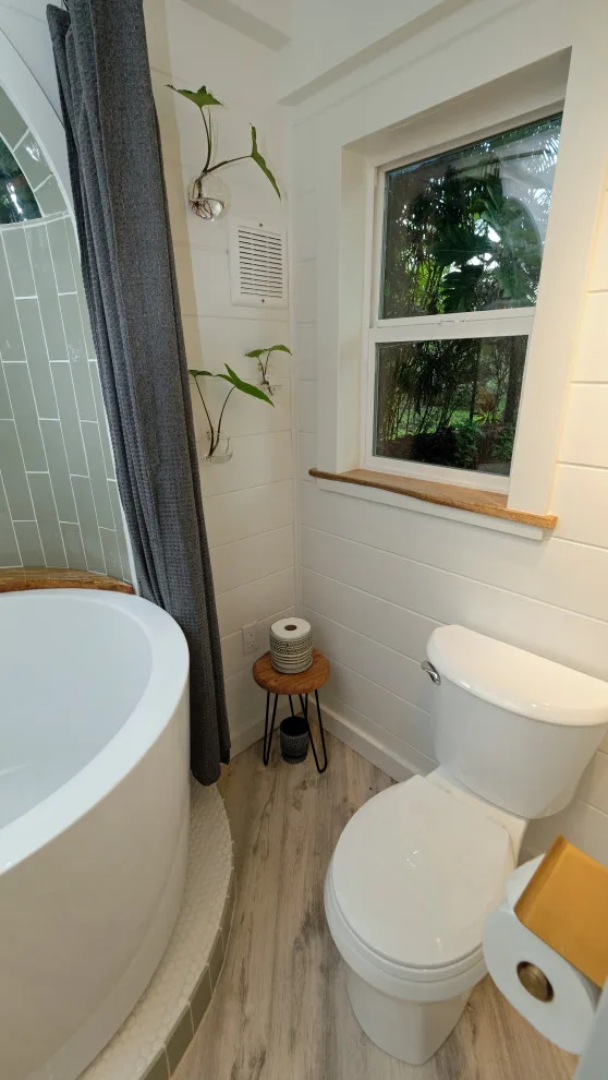 The third Oasis model ATU tiny house - Constructed by: Paradise Tiny Homes by Paradise Tiny Homes LLC - Photo 21