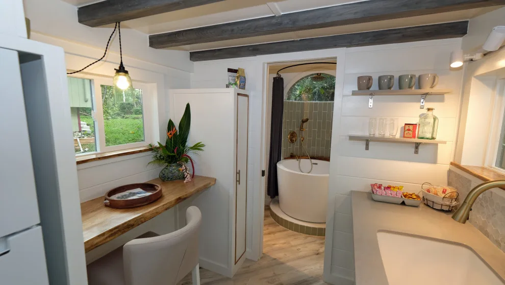 The third Oasis model ATU tiny house - Constructed by: Paradise Tiny Homes by Paradise Tiny Homes LLC - Photo 24