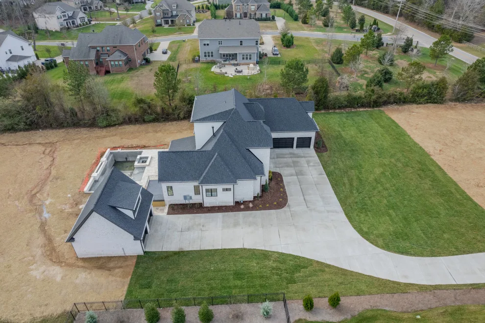 Linnane Homes - Photo 8