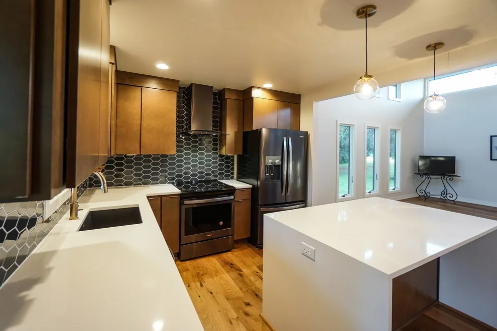 The Mid-Century Modern Renovation by Gotcha Covered - Photo 19