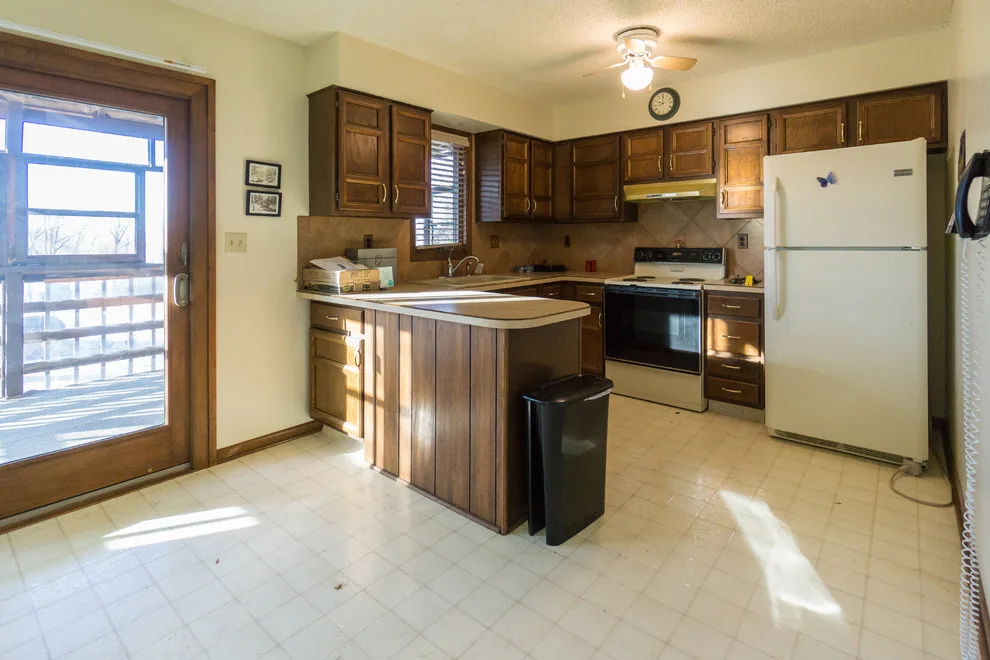 The Mid-Century Modern Renovation by Gotcha Covered - Photo 12