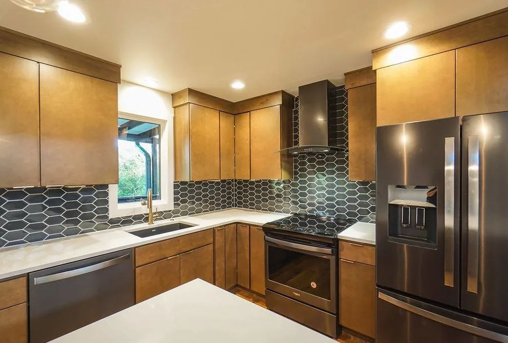 The Mid-Century Modern Renovation by Gotcha Covered - Photo 11