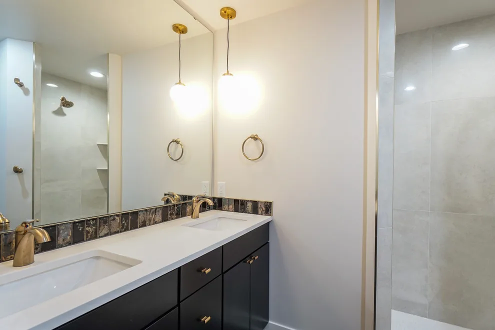 The Mid-Century Modern Renovation by Gotcha Covered - Photo 17