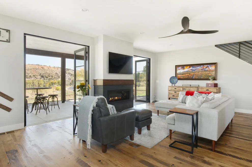 The Contemporary Farmhouse by Veritas Fine Homes Inc - Photo 15