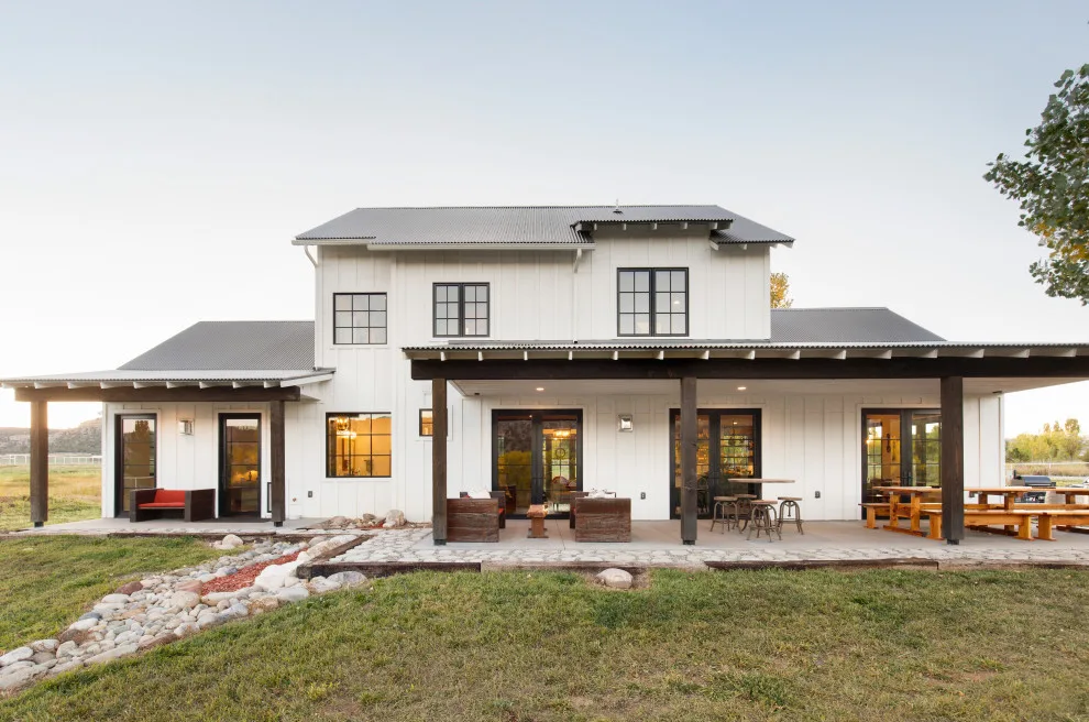 The Contemporary Farmhouse by Veritas Fine Homes Inc - Photo 28