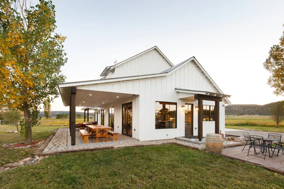 The Contemporary Farmhouse by Veritas Fine Homes Inc - Photo 26