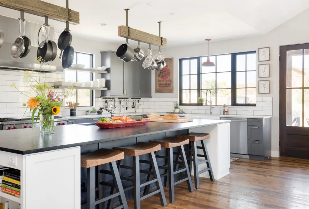 The Contemporary Farmhouse by Veritas Fine Homes Inc - Photo 10