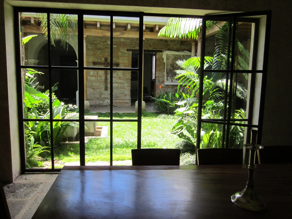 Courtyard in Antigua by Lisa Gimmy Landscape Architecture - Photo 3