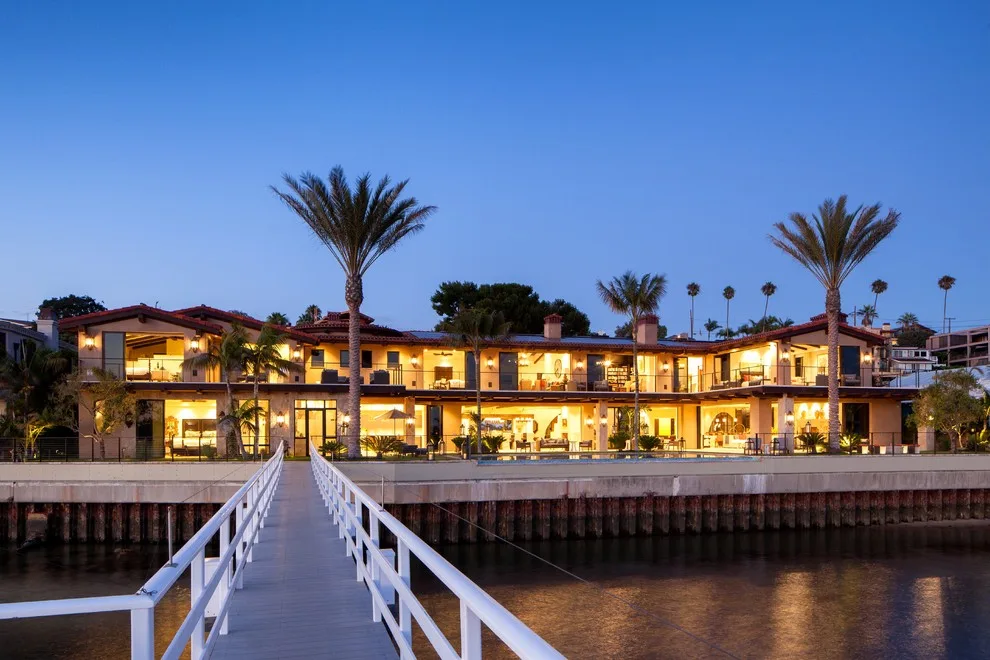 Corona Del Mar, California by Neolithic Materials - Photo 23