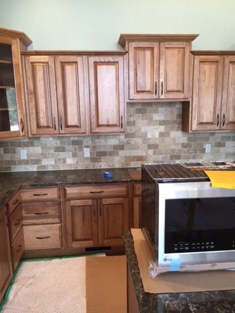 New Residence Close to Coleridge, NE by Man N Mountain-Tile & Stone - Photo 5