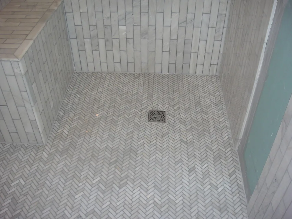 bathing facilities by Heinrichs Custom Tile And Stone - Photo 4