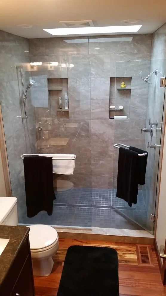 Two contemporary showers by Progressive Interiors, LLC - Photo 4