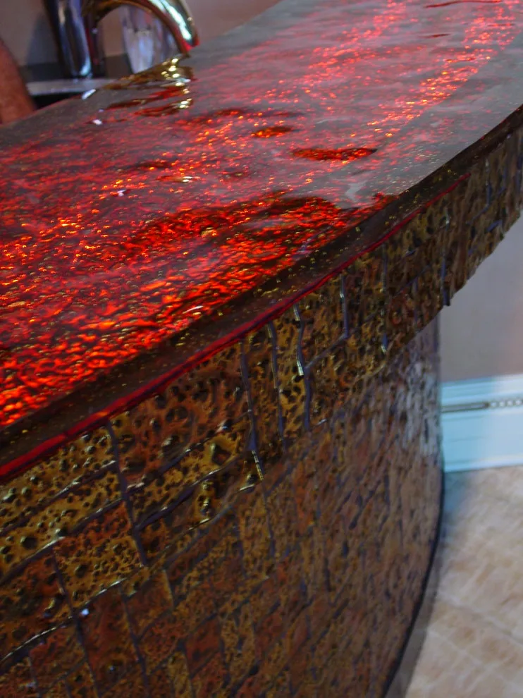 Everything that shines is GOLD; Kitchen by Palatial Stone & Tile - Photo 5
