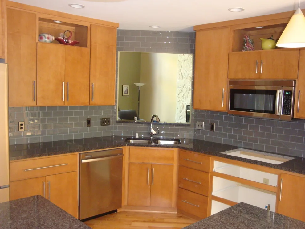 wall panels by Heinrichs Custom Tile And Stone - Photo 9