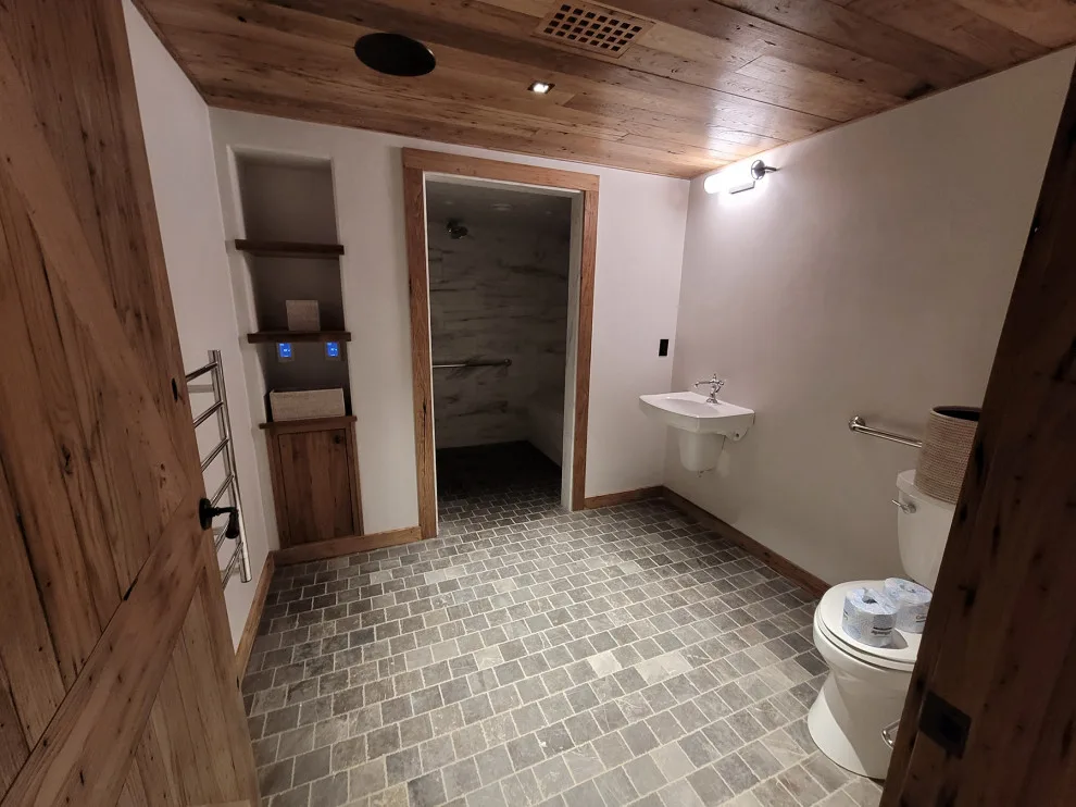 Items by Exact Tile - Photo 16