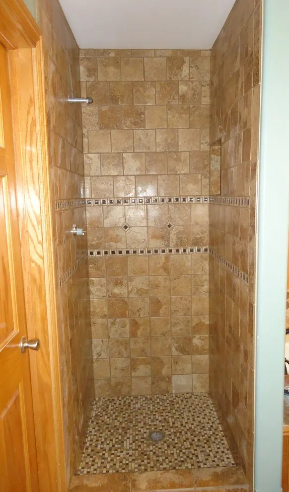 Salazar Tile And Remodeling, LLC - Photo 14