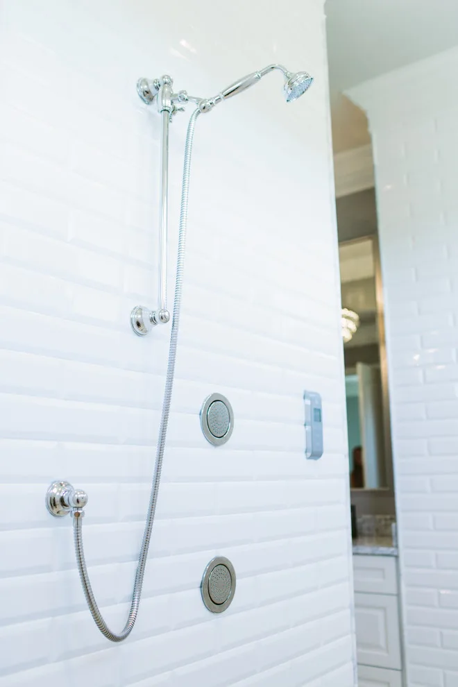 Chic Transitional Residence by Clayton Tile - Photo 5