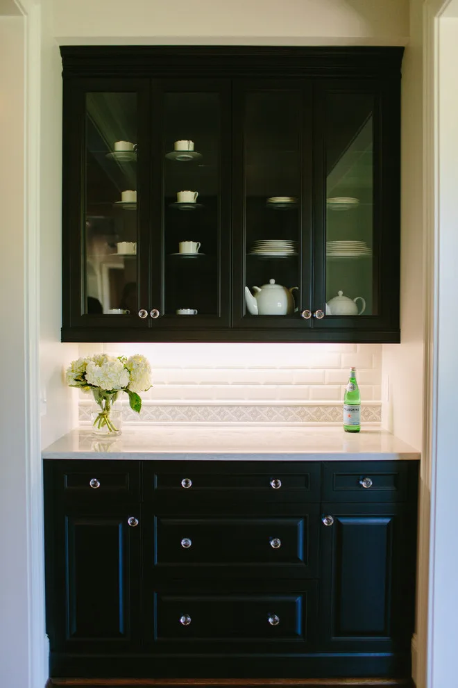 Chic Transitional Residence by Clayton Tile - Photo 7