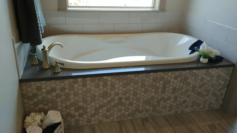 Quality Floors & Interiors - Photo 4
