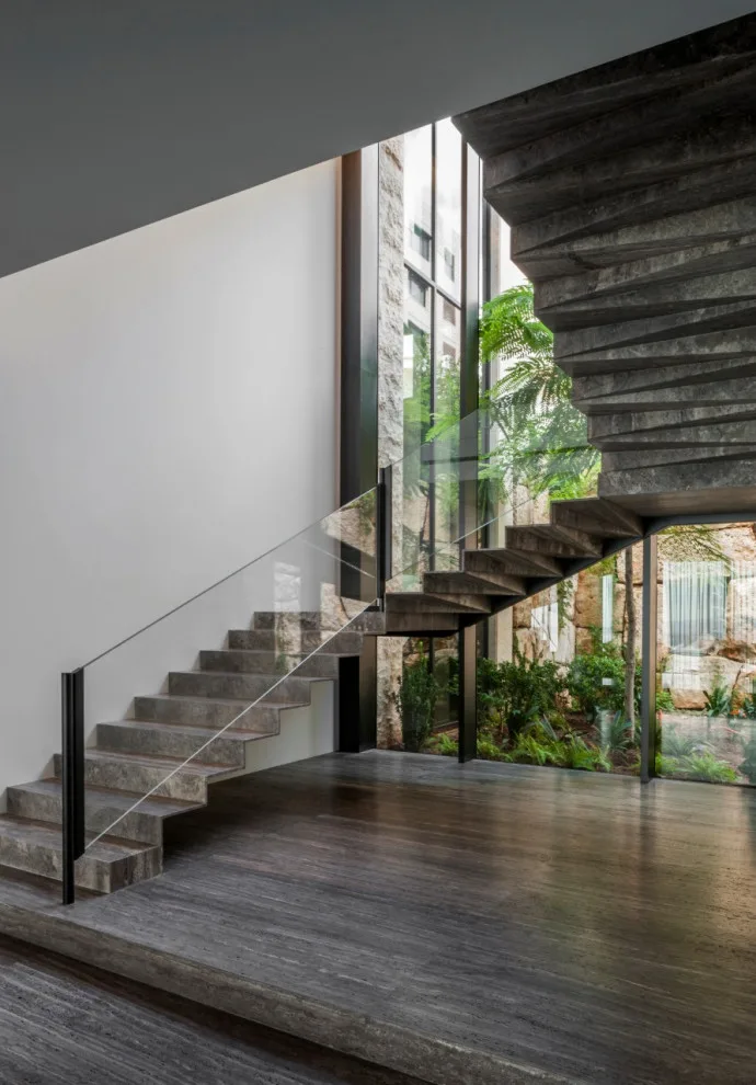 Aerial staircase by Ultimate Stones Connoisseur - Photo 2