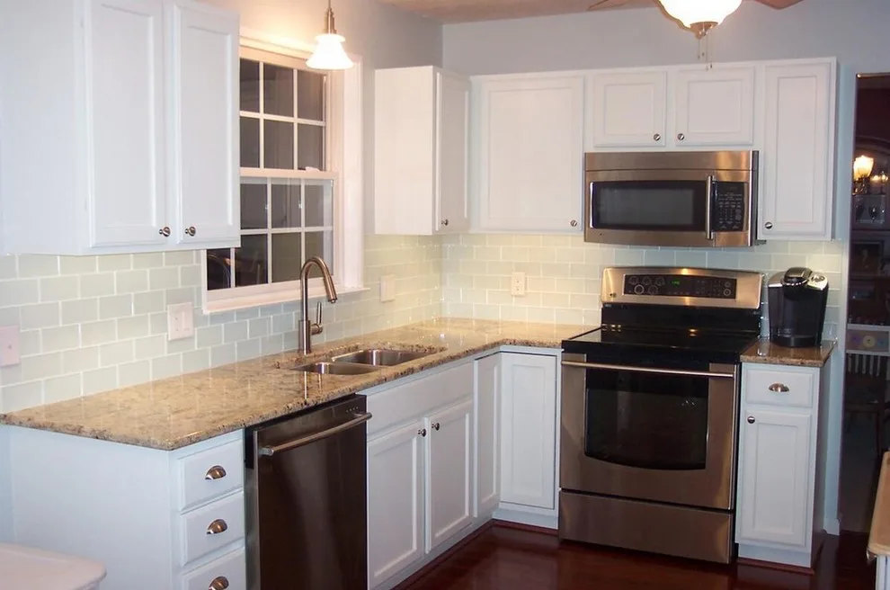 Kitchen Glass Installations by TileBuys - Photo 28