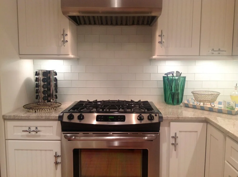 Kitchen Glass Installations by TileBuys - Photo 26