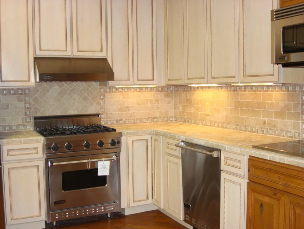 Frye Tile & Exterior Coating - Photo 7