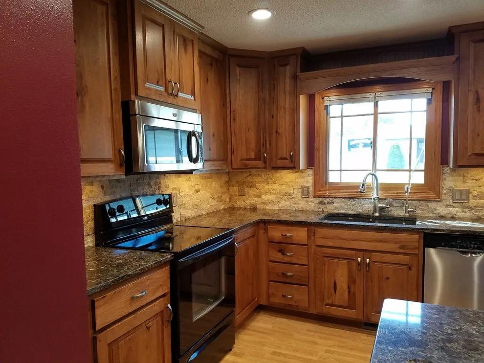 Natural Ledgerstone Backsplash Installation in Wisner, NE by Man N Mountain-Tile & Stone - Photo 2