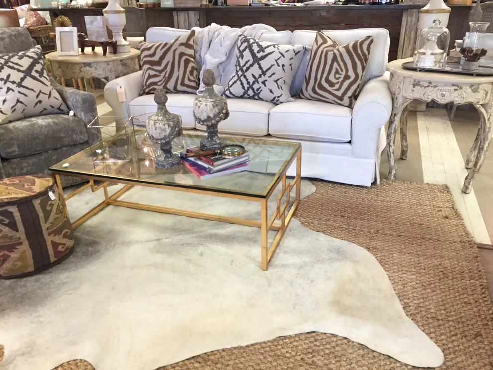 Custom Interiors - Photo 9