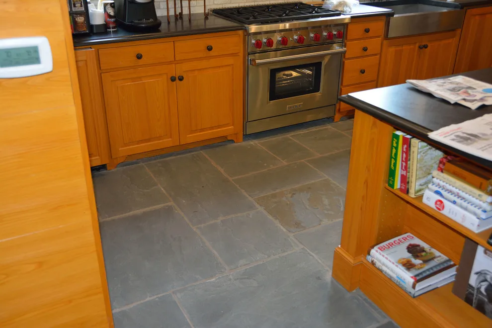 Coates Bluff Pennsylvania Blue Stone Sawn Random Pattern by Hunter Stone, LLC - Photo 3