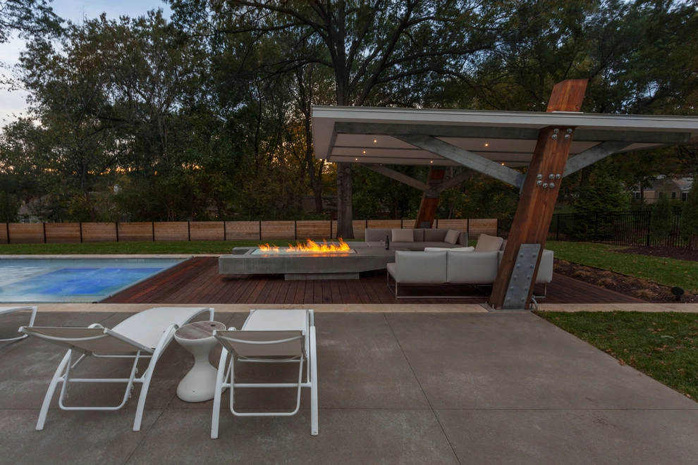 Midcentury Linear Expression by Lorax Design Group - Photo 10