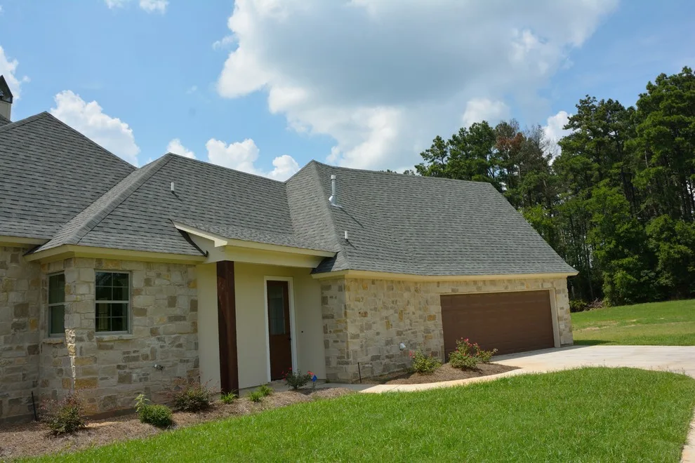 Residence 11 at Stone by Hunter Stone, LLC - Photo 3