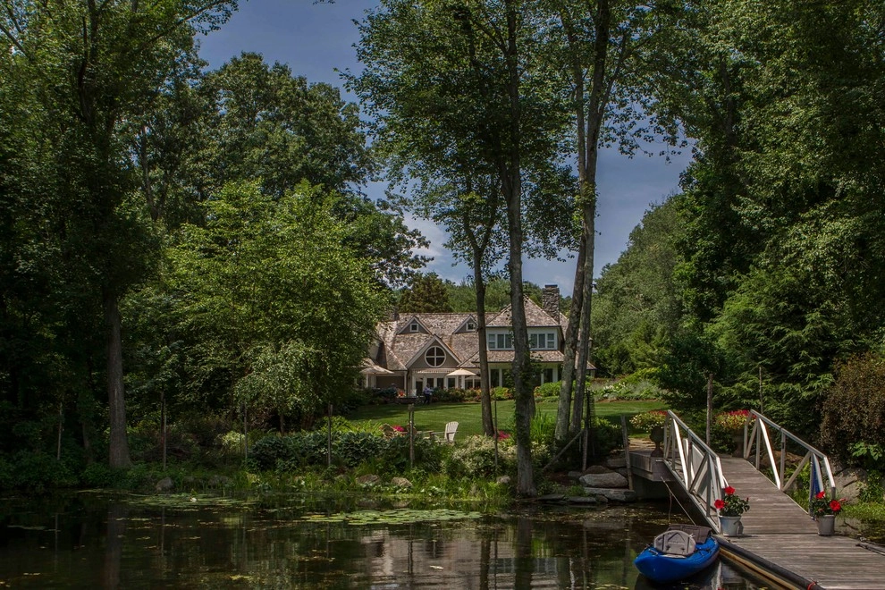 Lakeside Haven by Louis Fusco Landscape Architects - Photo 7