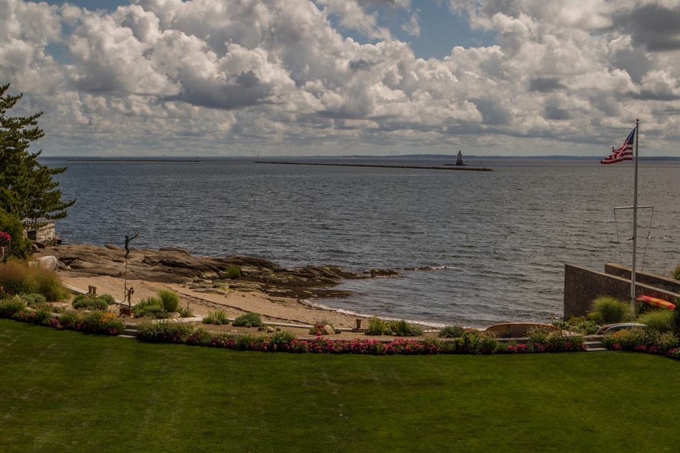 Beach Front Lookout by Louis Fusco Landscape Architects - Photo 7