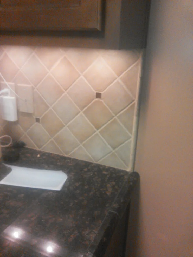 Tile Splash Designs by The Professionals - Photo 5