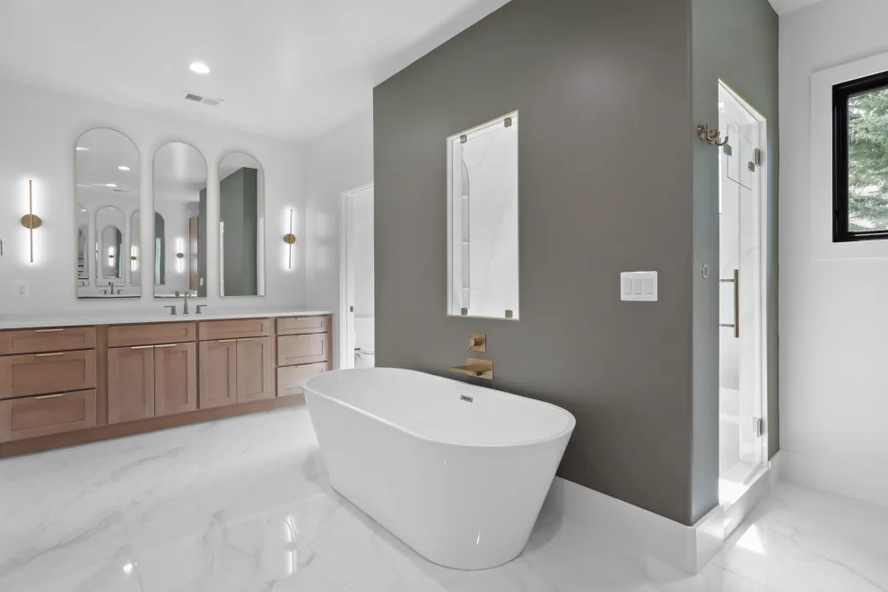 2707 Oak Valley Drive in Vienna, Virginia by LUKA Design And Build - Photo 4