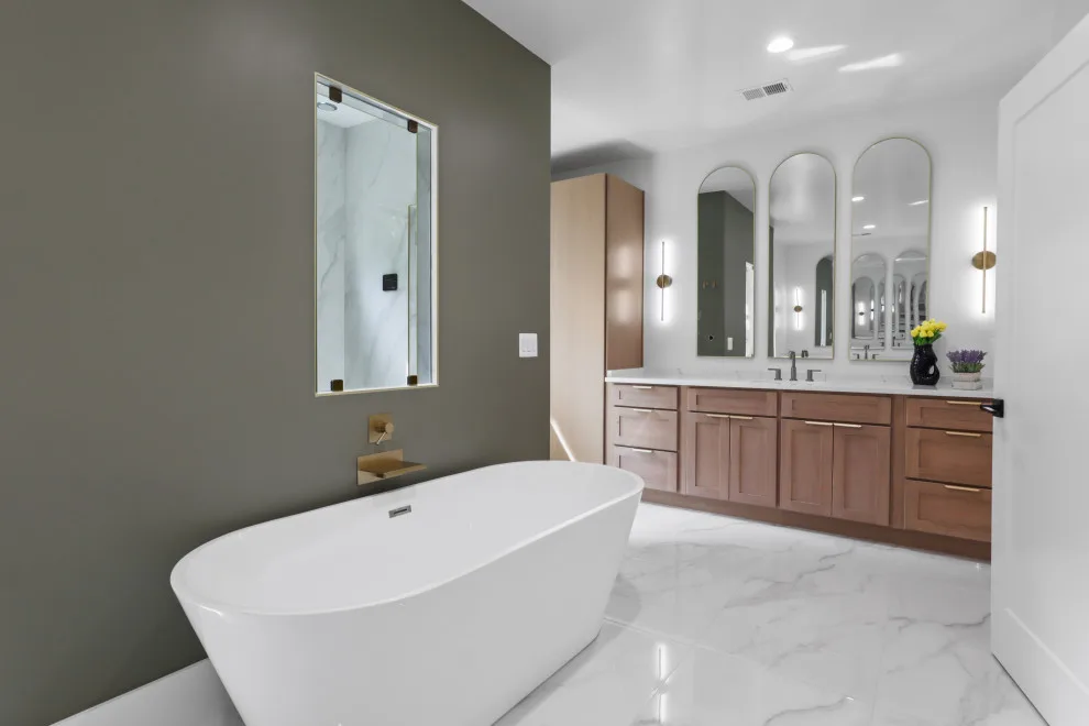 2707 Oak Valley Drive in Vienna, Virginia by LUKA Design And Build - Photo 2