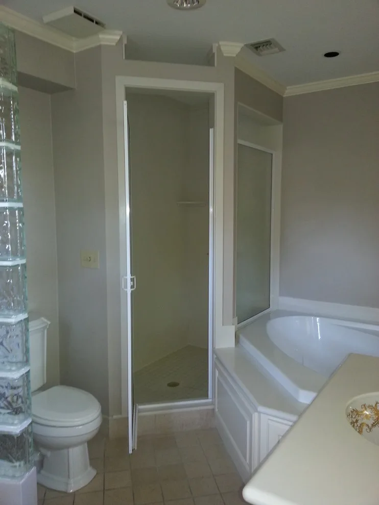 Master Bathroom for the 45th Symphony Designer Showhouse by Kitchen Studio: Kansas City - Photo 7