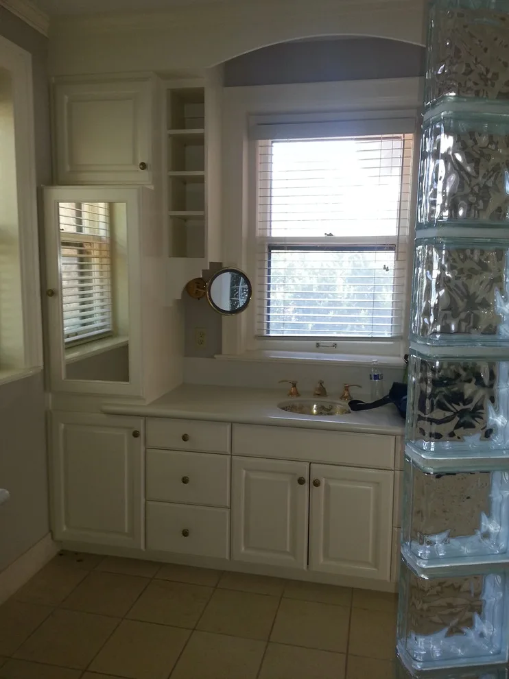 Master Bathroom for the 45th Symphony Designer Showhouse by Kitchen Studio: Kansas City - Photo 6