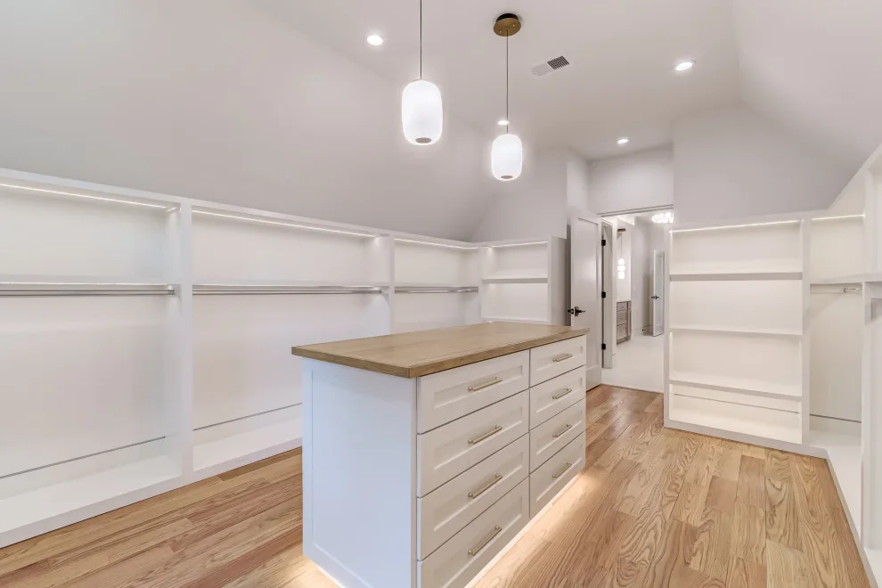 8539 Aponi Road, Vienna, Virginia by LUKA Design And Build - Photo 2