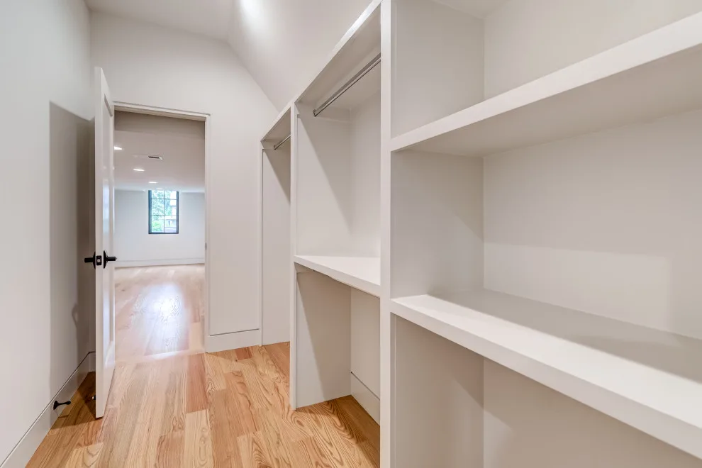 8539 Aponi Road, Vienna, Virginia by LUKA Design And Build - Photo 47