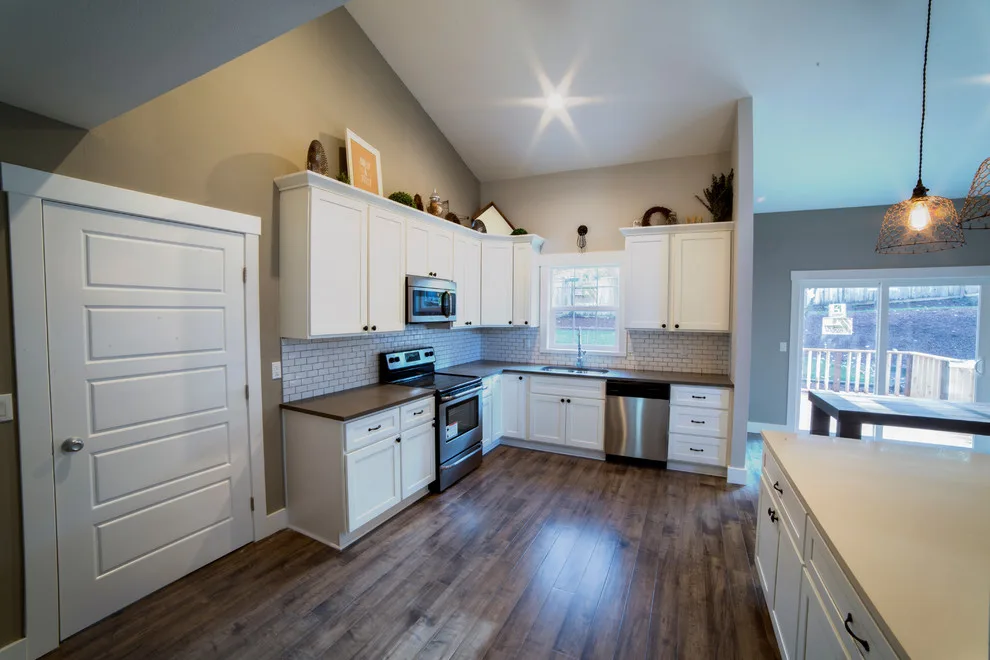 Ninth Street Puyallup by Lexar Renovations - Photo 6