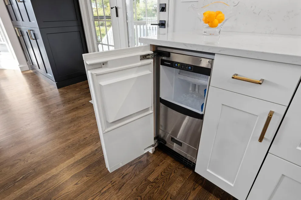 A and E, Chesterfield, Missouri by Cabinetry By Design - Photo 10